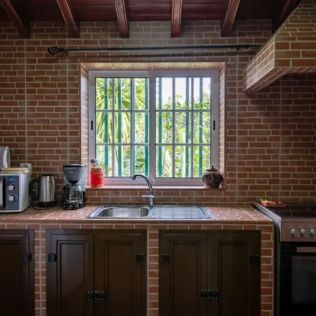 Rustic House - Eco Farm Living * Capelas (Sao Miguel)