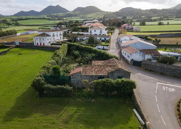 Rustic House - Eco Farm Living Vakantiehuis Capelas (Sao Miguel)