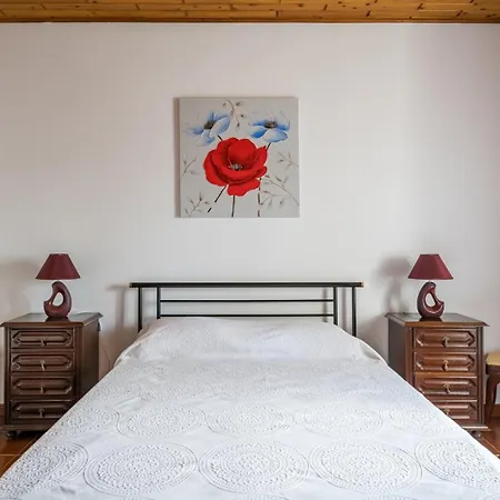 Rustic House - Eco Farm Living Ferienhaus